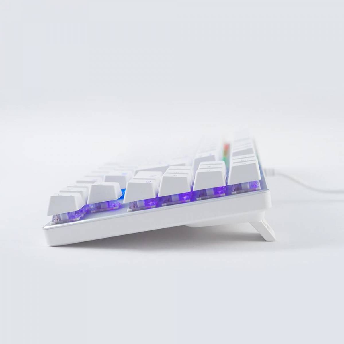 Teclado Gamer Mecânico A+ PLUS TECH Barak Branco Rainbow Blue