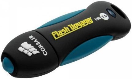 Pendrive Corsair 16GB Flash Voyager, USB 3.0